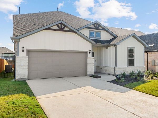 317 Bristlecone BND, Liberty Hill, TX 78642
