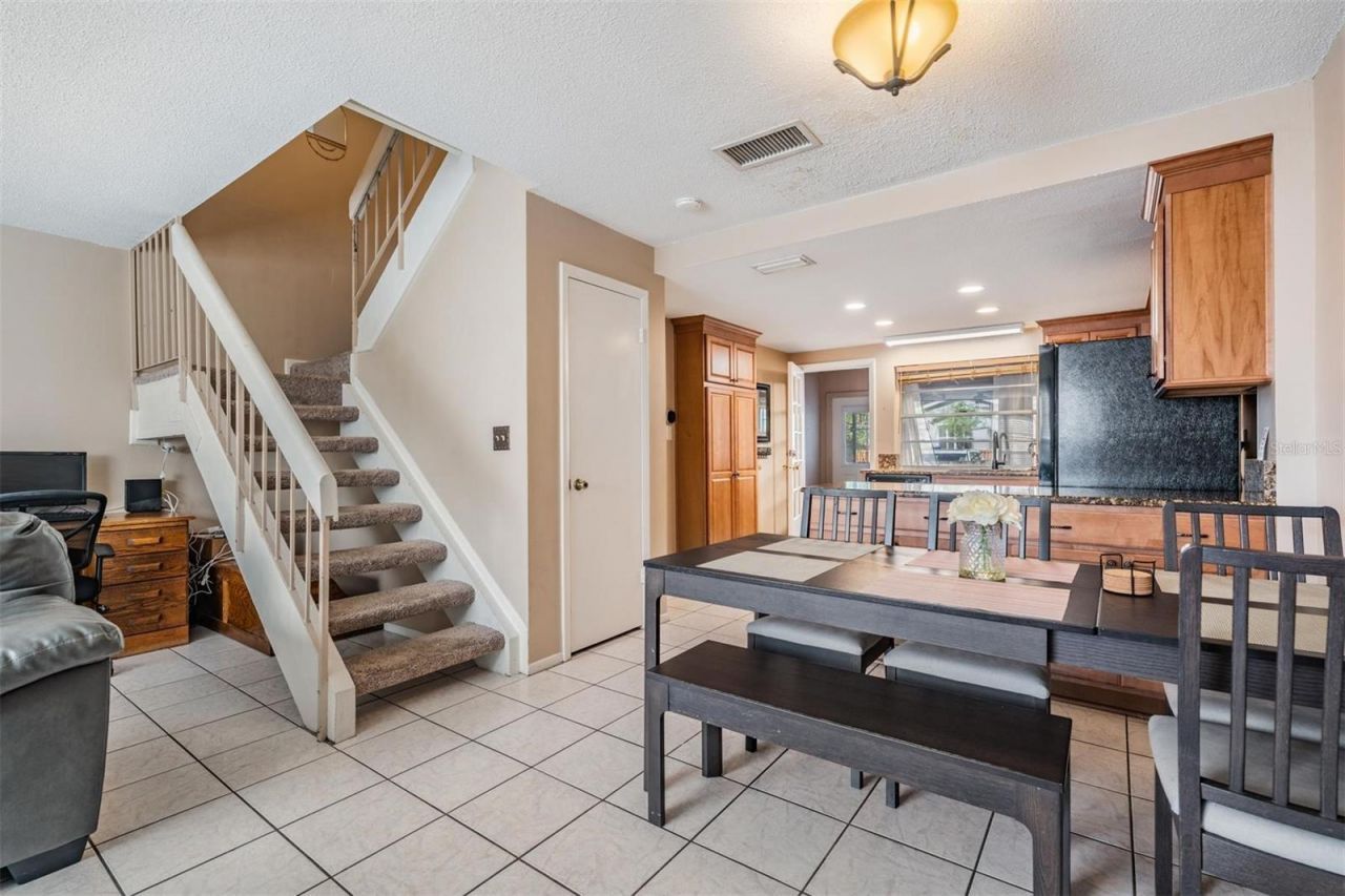 14631 Lake Forest Drive, Lutz, FL 33559 Photo