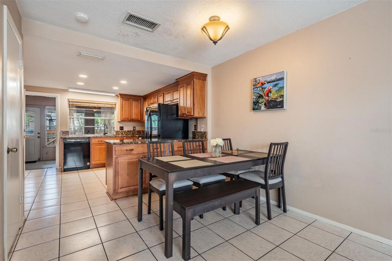 14631 Lake Forest Drive, Lutz, FL 33559 Photo