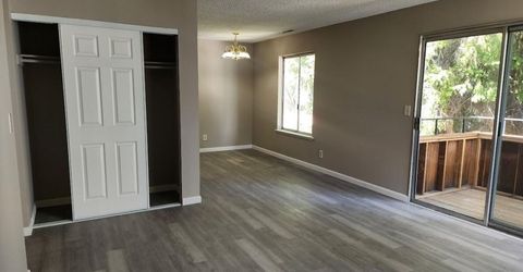 4604 Neil Road, Unit 142, Reno, NV 89502 Photo