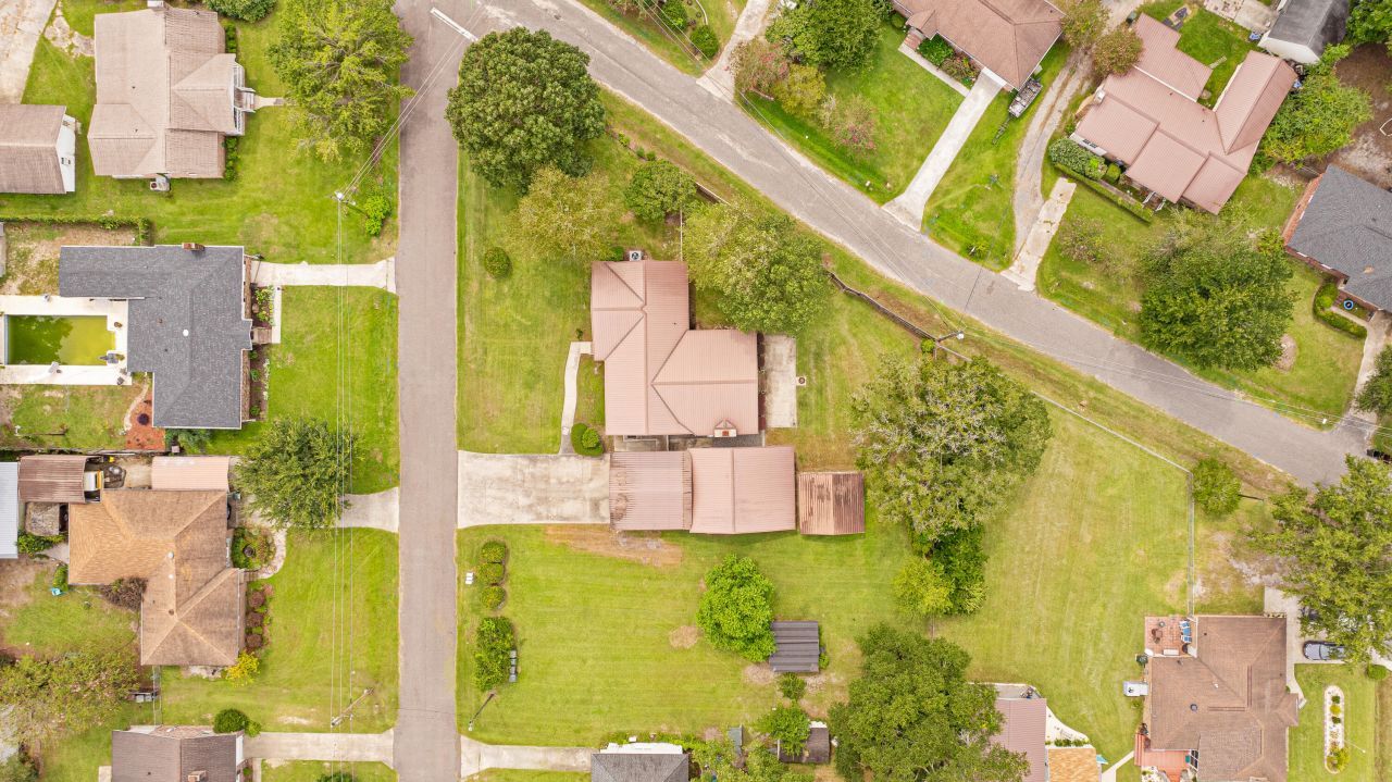 113 Center Street Photo 2