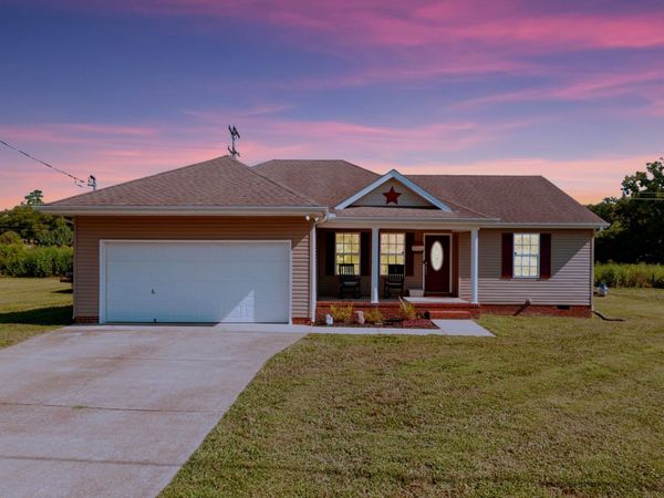 121 Talladega Way, Cornersville, TN 37047