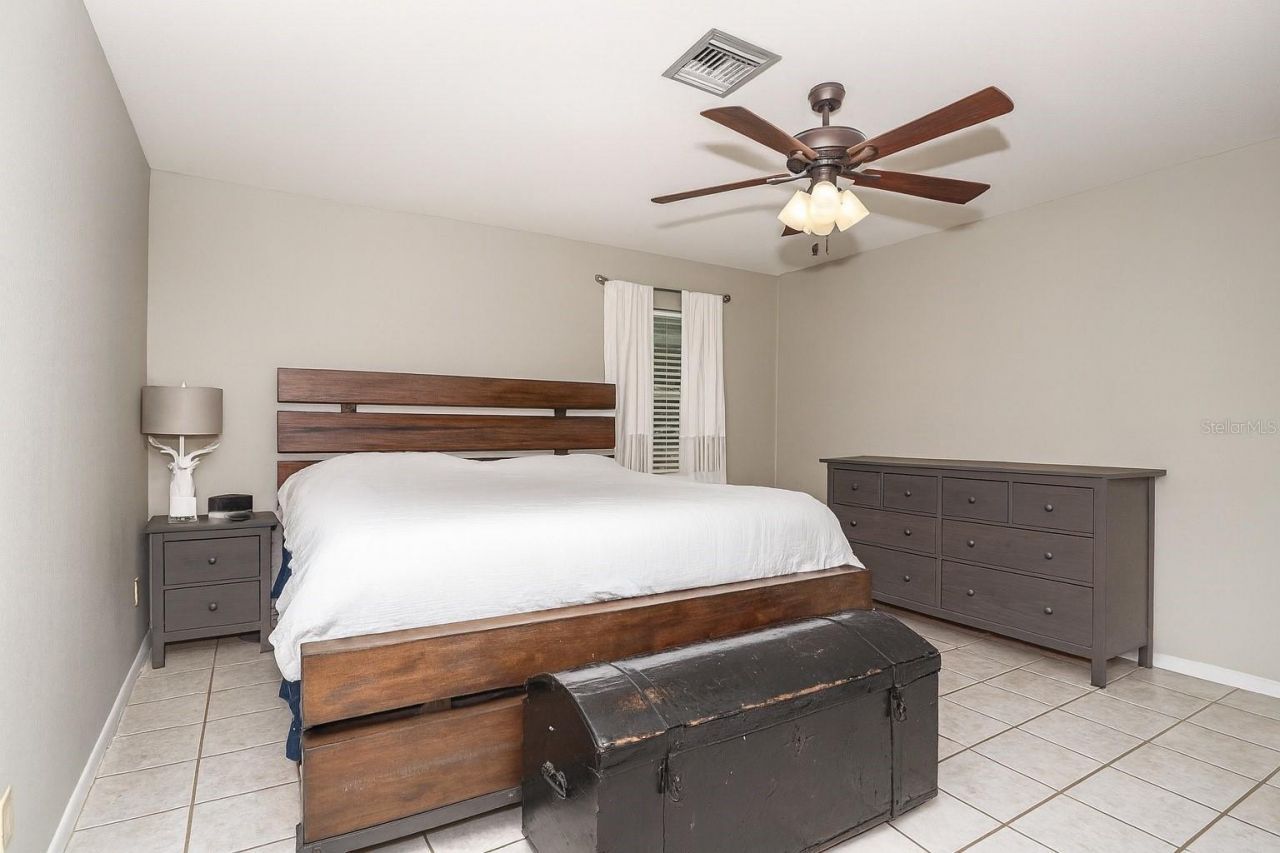 42114 W Lakeview Drive, Altoona, FL 32702 Photo