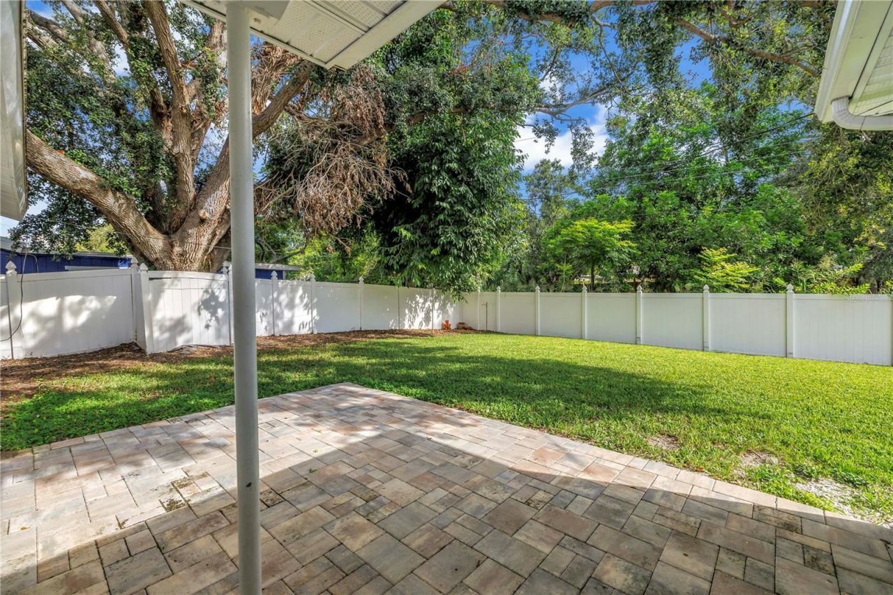 1477 S School Avenue, Sarasota, FL 34239 Photo