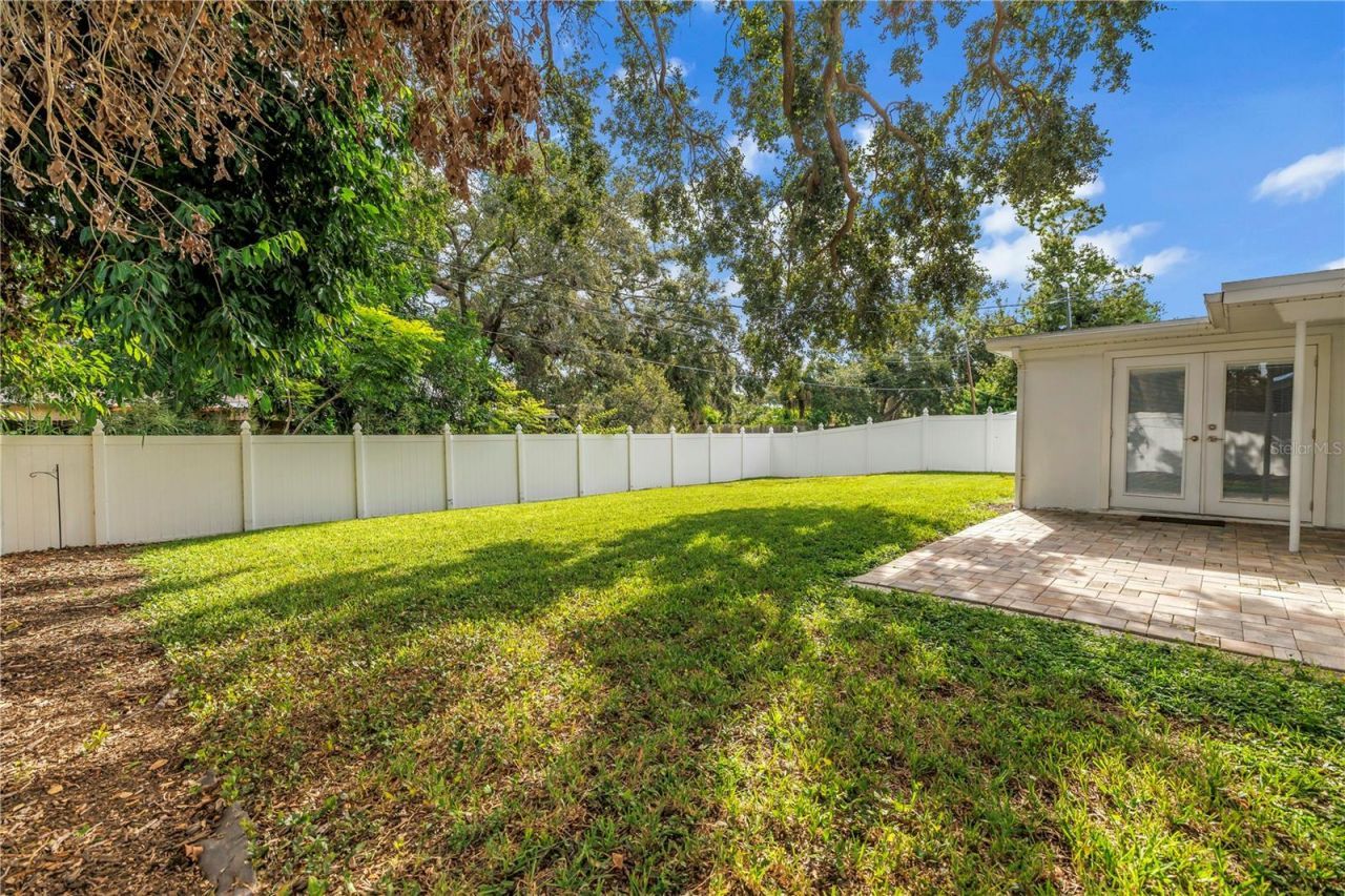 1477 S School Avenue, Sarasota, FL 34239 Photo