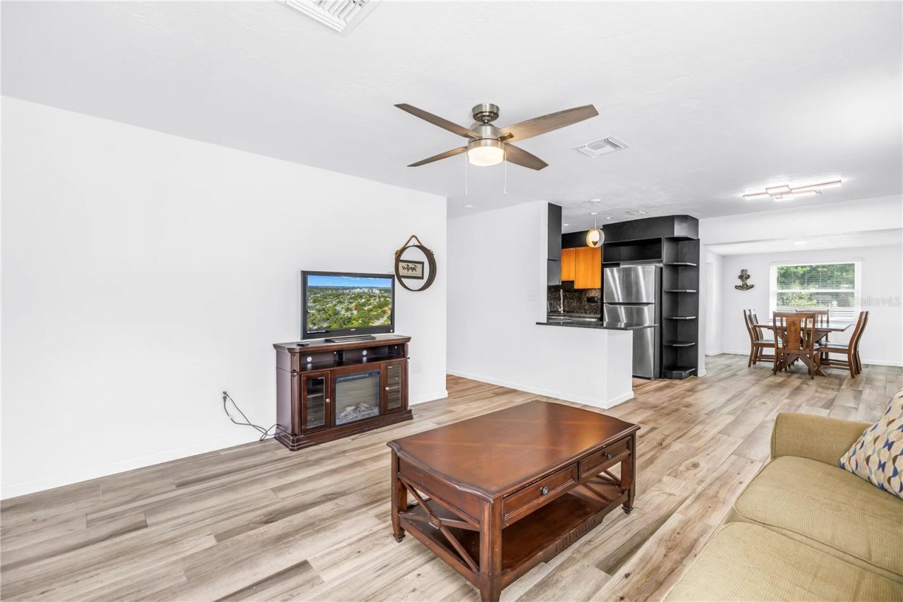 1477 S School Avenue, Sarasota, FL 34239 Photo