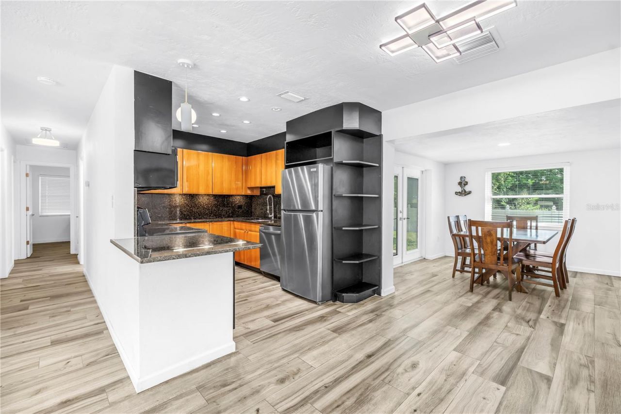 1477 S School Avenue, Sarasota, FL 34239 Photo