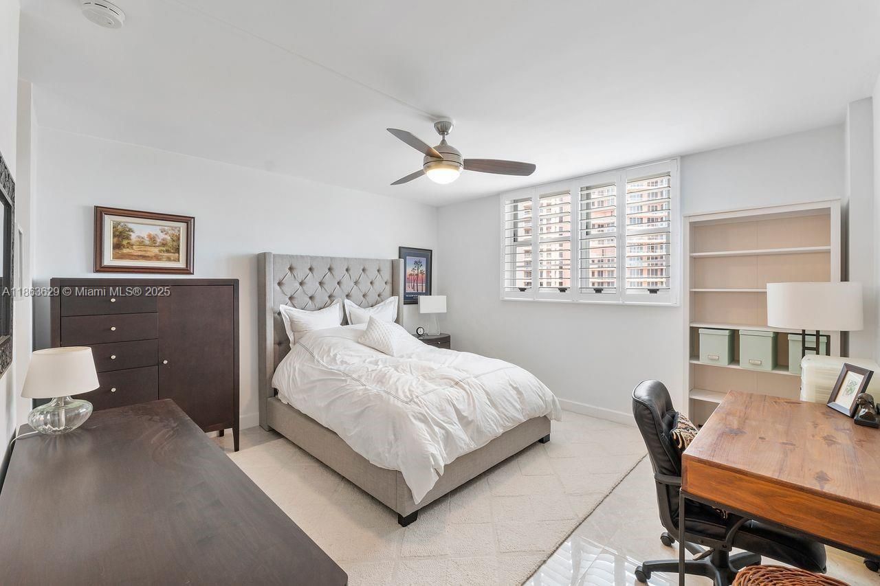 90 Edgewater Dr, Unit 820, Coral Gables, FL 33133 Photo