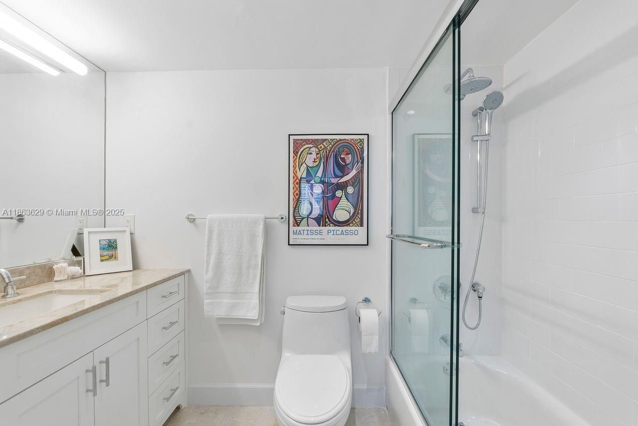 90 Edgewater Dr, Unit 820, Coral Gables, FL 33133 Photo