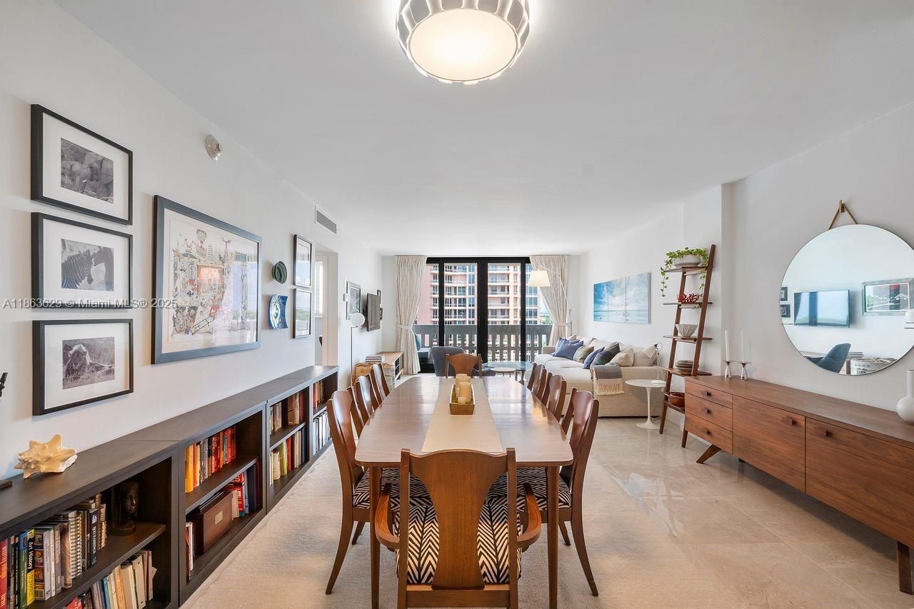 90 Edgewater Dr, Unit 820, Coral Gables, FL 33133 Photo