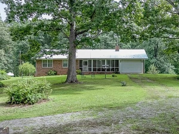 6223 Hulsey Road, Clermont, GA 30527