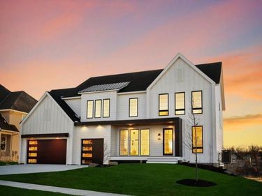 25500 Smithtown Road, Shorewood, MN 55347