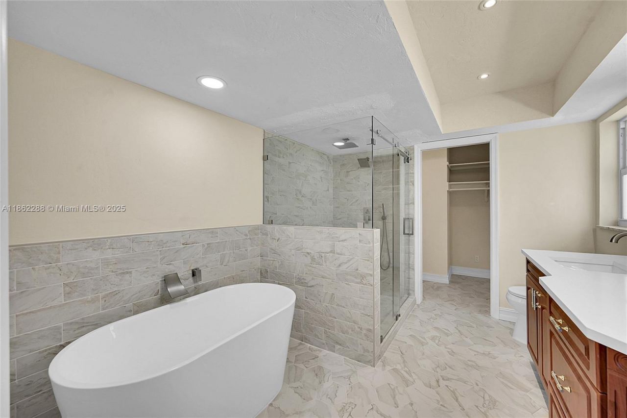 524 Muirfield Dr, Atlantis, FL 33462 Photo