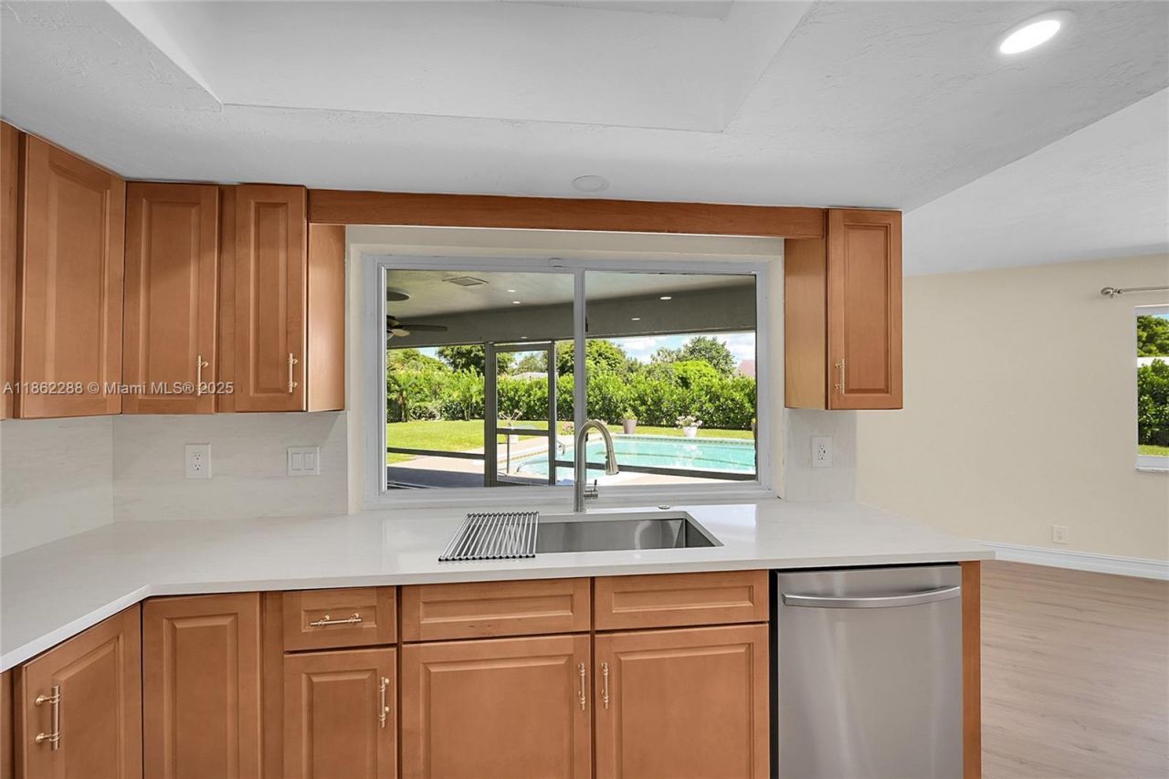 524 Muirfield Dr, Atlantis, FL 33462 Photo