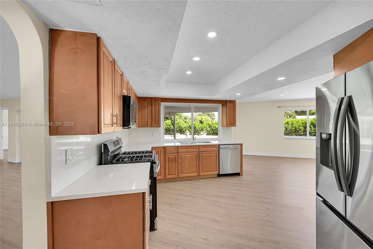 524 Muirfield Dr, Atlantis, FL 33462 Photo