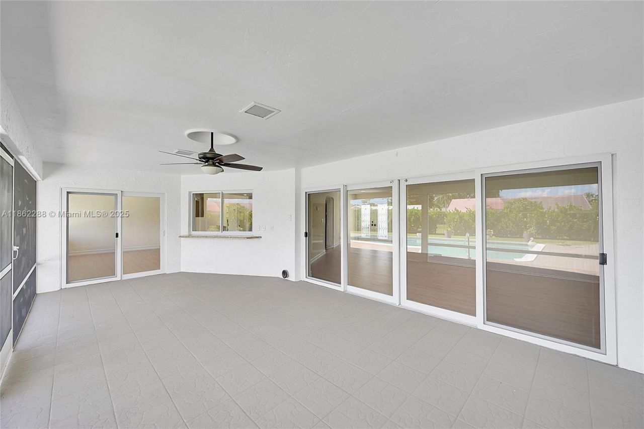 524 Muirfield Dr, Atlantis, FL 33462 Photo