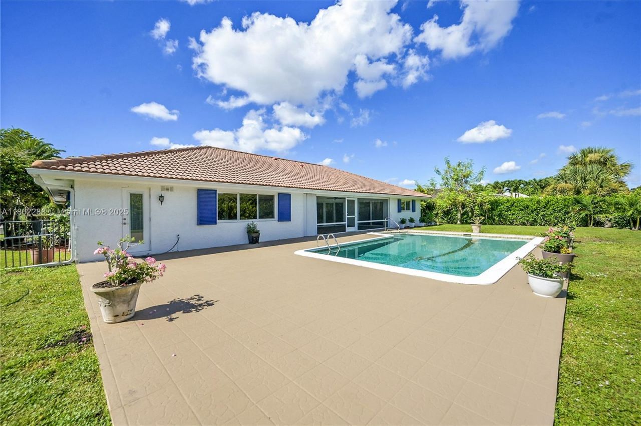 524 Muirfield Dr, Atlantis, FL 33462 Photo