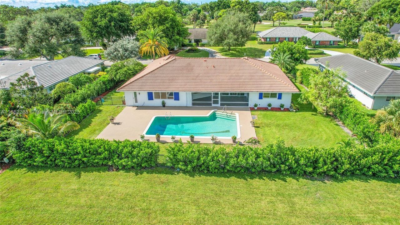 524 Muirfield Dr, Atlantis, FL 33462 Photo