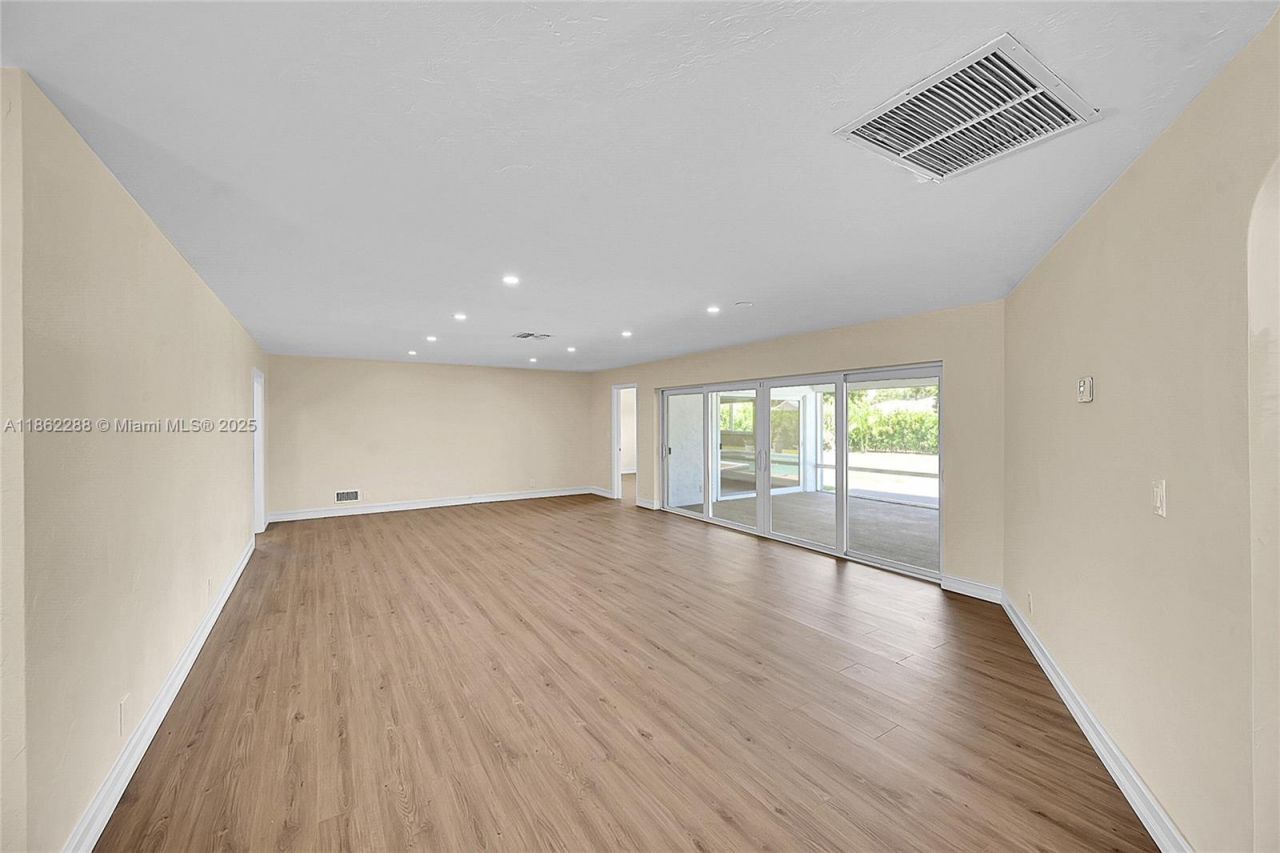 524 Muirfield Dr, Atlantis, FL 33462 Photo