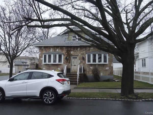 22023 137th Avenue, Springfield Gardens, NY 11413