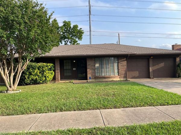 1914 River Bend Road, Arlington, TX 76014