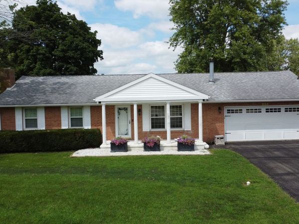 204 Kellerhal Drive, Cissna Park, IL 60924