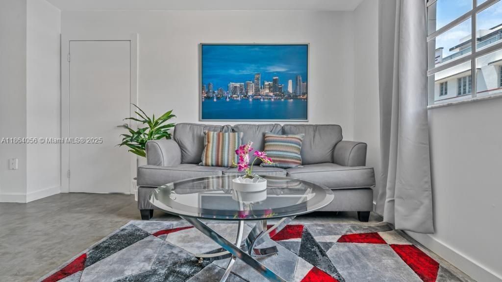 865 Collins Ave, Unit 207, Miami Beach, FL 33139 Photo