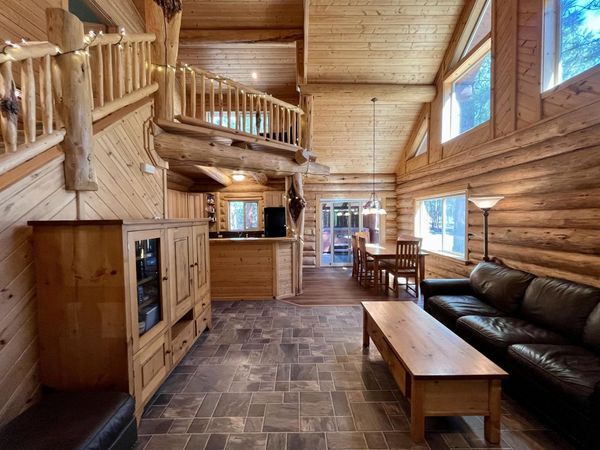 14177 Whitewater Loop, La Pine, OR 97739