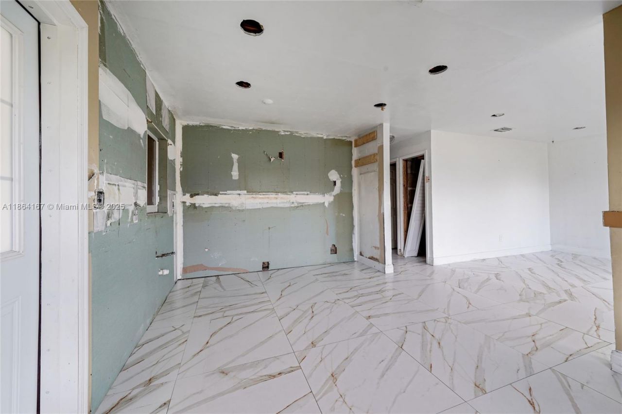 20401 NW 22nd Ave, Miami Gardens, FL 33056 Photo