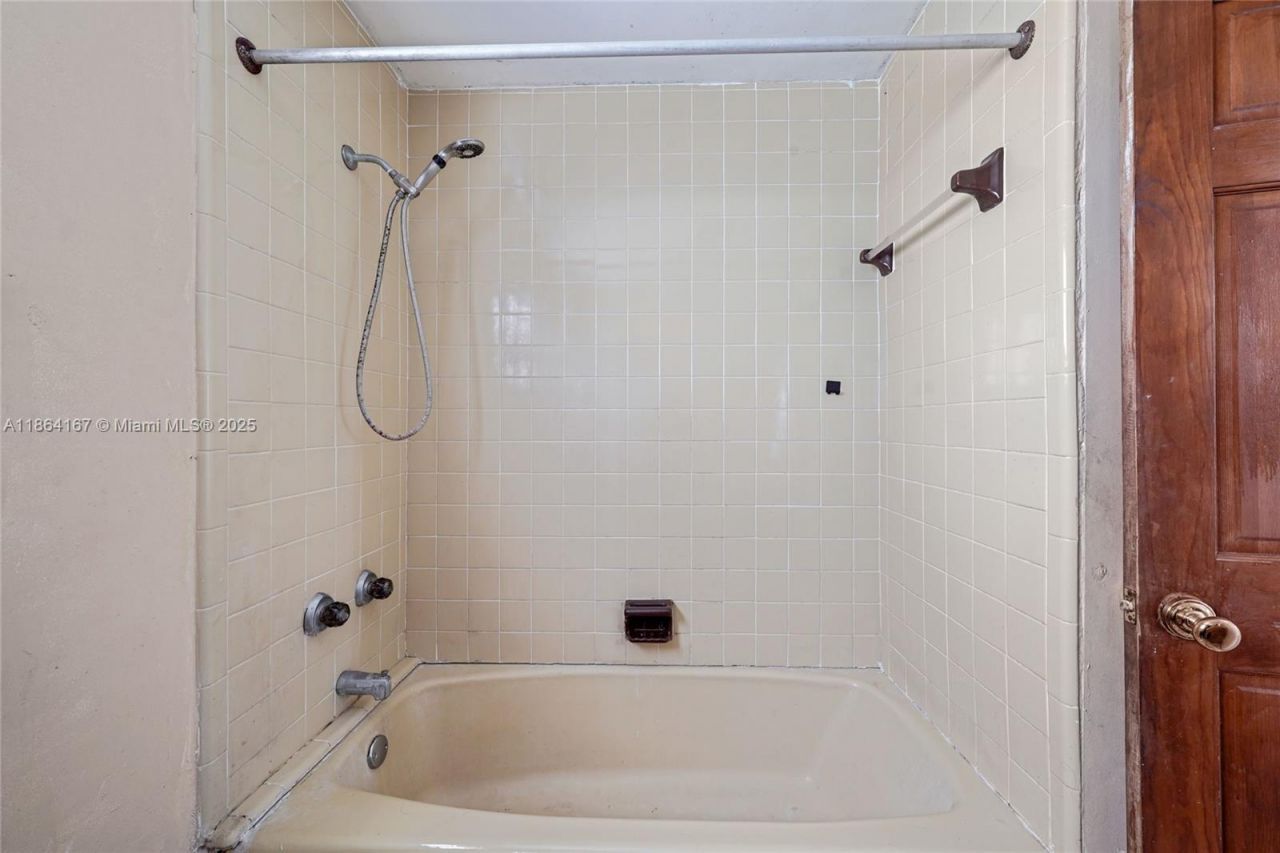 20401 NW 22nd Ave, Miami Gardens, FL 33056 Photo