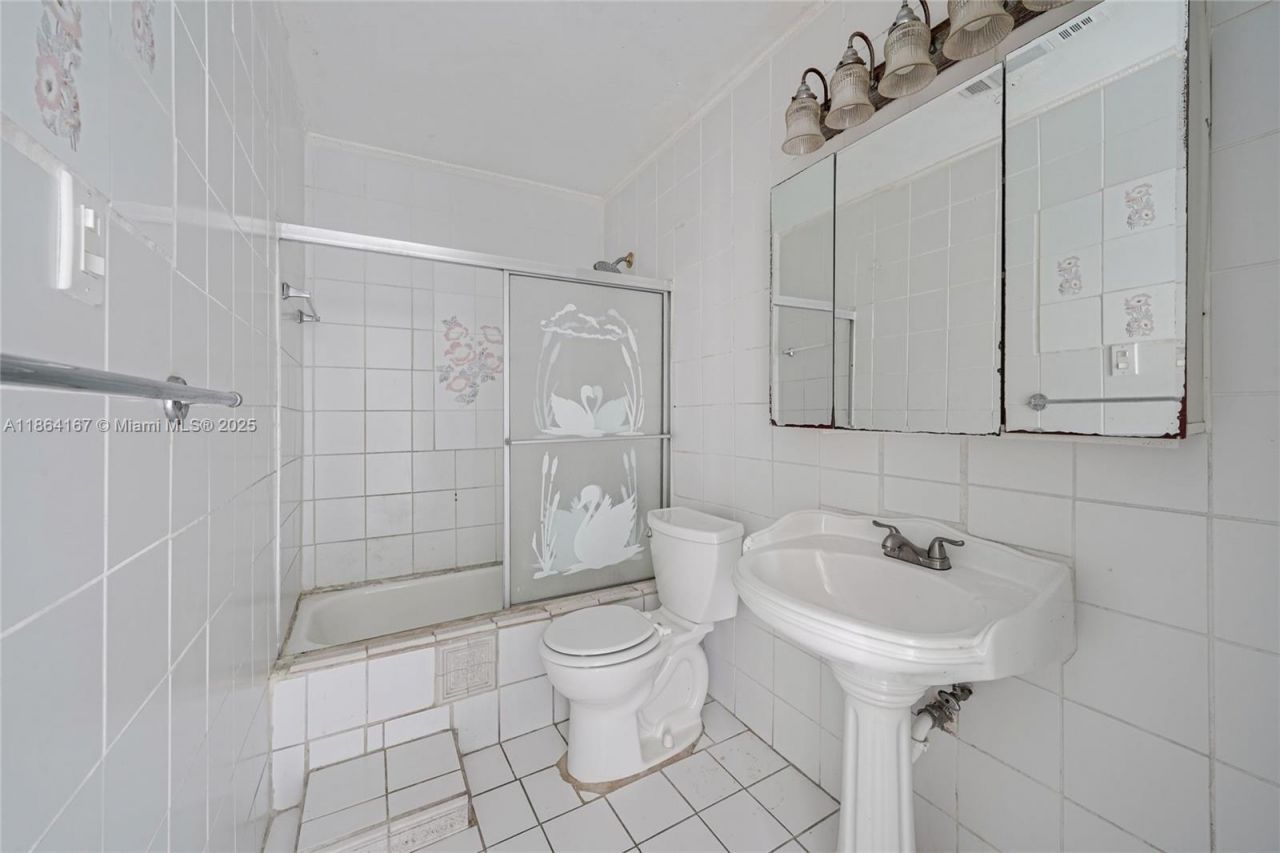 20401 NW 22nd Ave, Miami Gardens, FL 33056 Photo