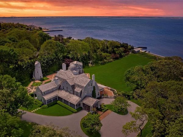 74 Cedar Lane W, Remsenburg, NY 11960