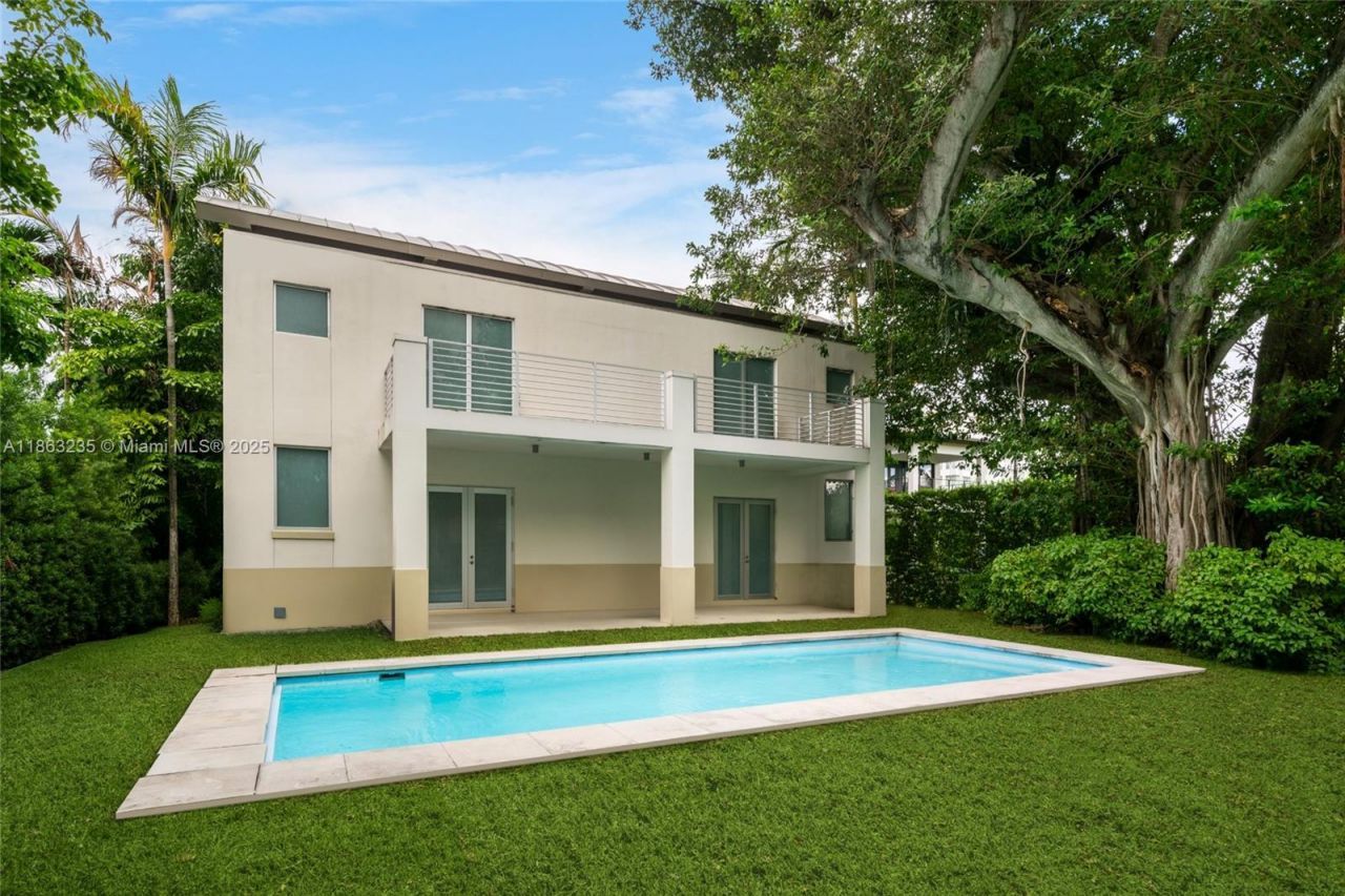 980 W 48th St, Miami Beach, FL 33140 Photo