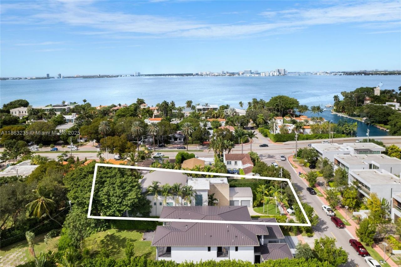 980 W 48th St, Miami Beach, FL 33140 Photo