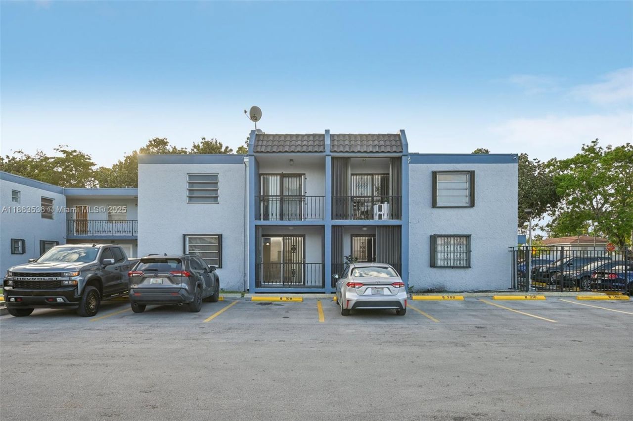 145 SW 30th Ct, Unit 108B, Miami, FL 33135 Photo