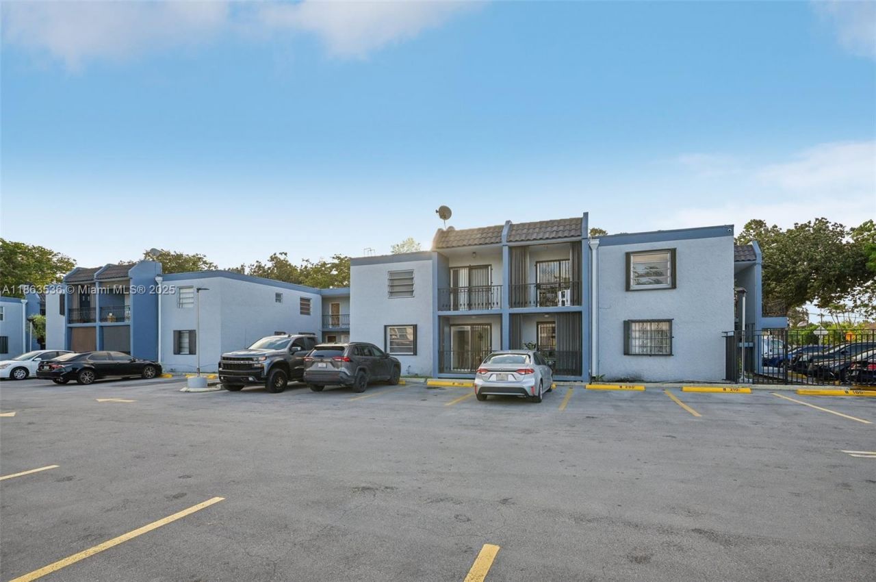 145 SW 30th Ct, Unit 108B, Miami, FL 33135 Photo