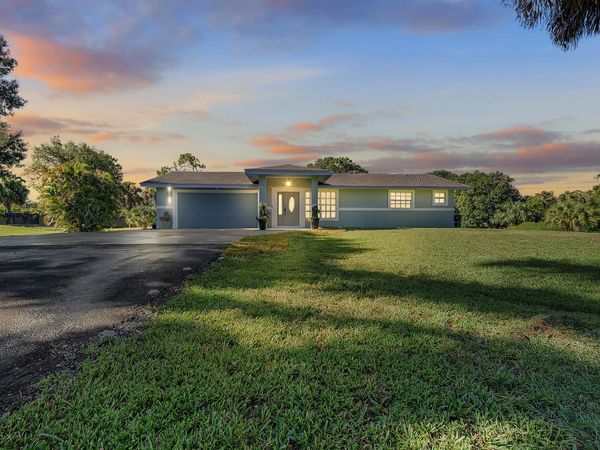 18682 49th Street N, Loxahatchee, FL 33470