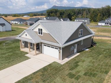 5145 RETRIEVER LN, MCGAHEYSVILLE, VA 22840