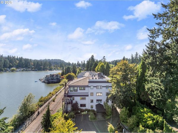 161 3RD ST, Lake Oswego, OR 97034