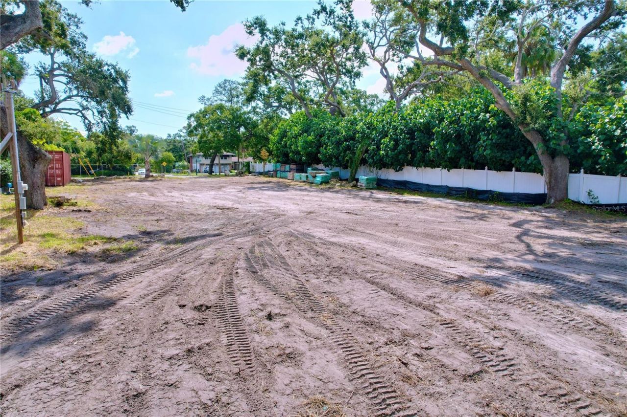 2100 Park Street N, Saint Petersburg, FL 33710 Photo