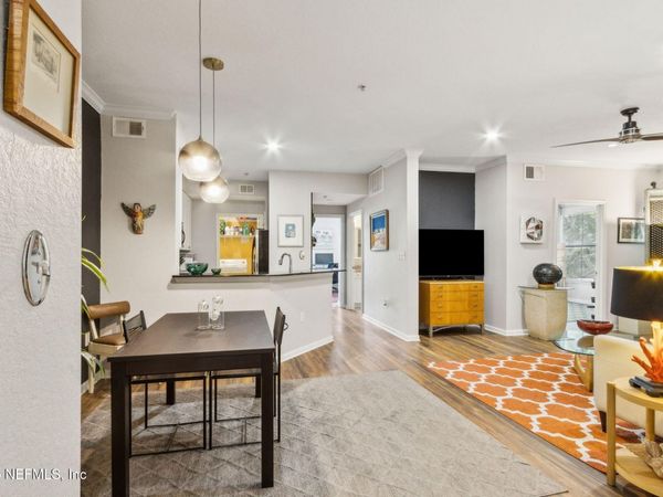 8539 GATE Parkway, Unit 1732, Jacksonville, FL 32216