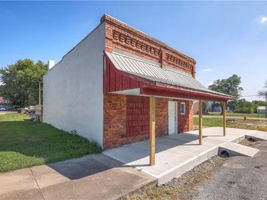 117 S Main Street, Leeton, MO 64761