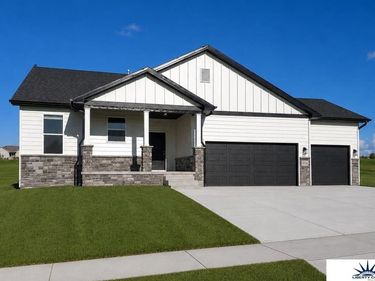 4814 S 198th Avenue, Omaha, NE 68135