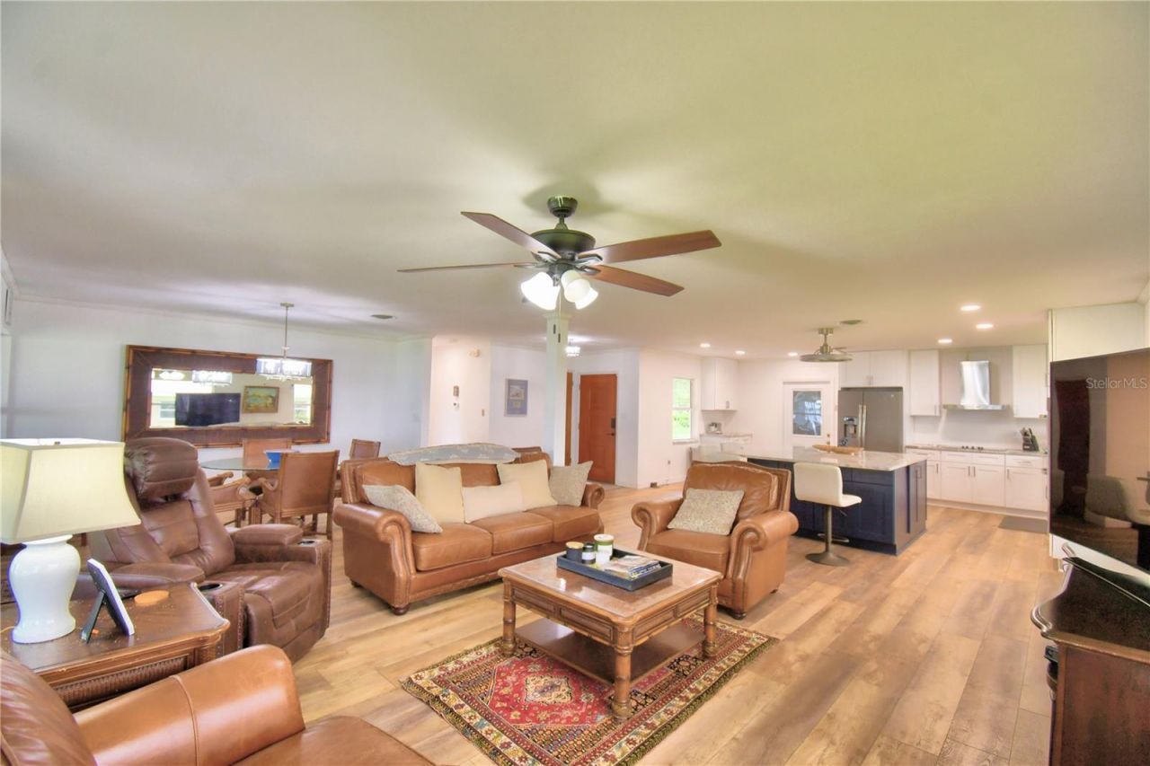 823 N Lake Reedy Boulevard, Frostproof, FL 33843 Photo