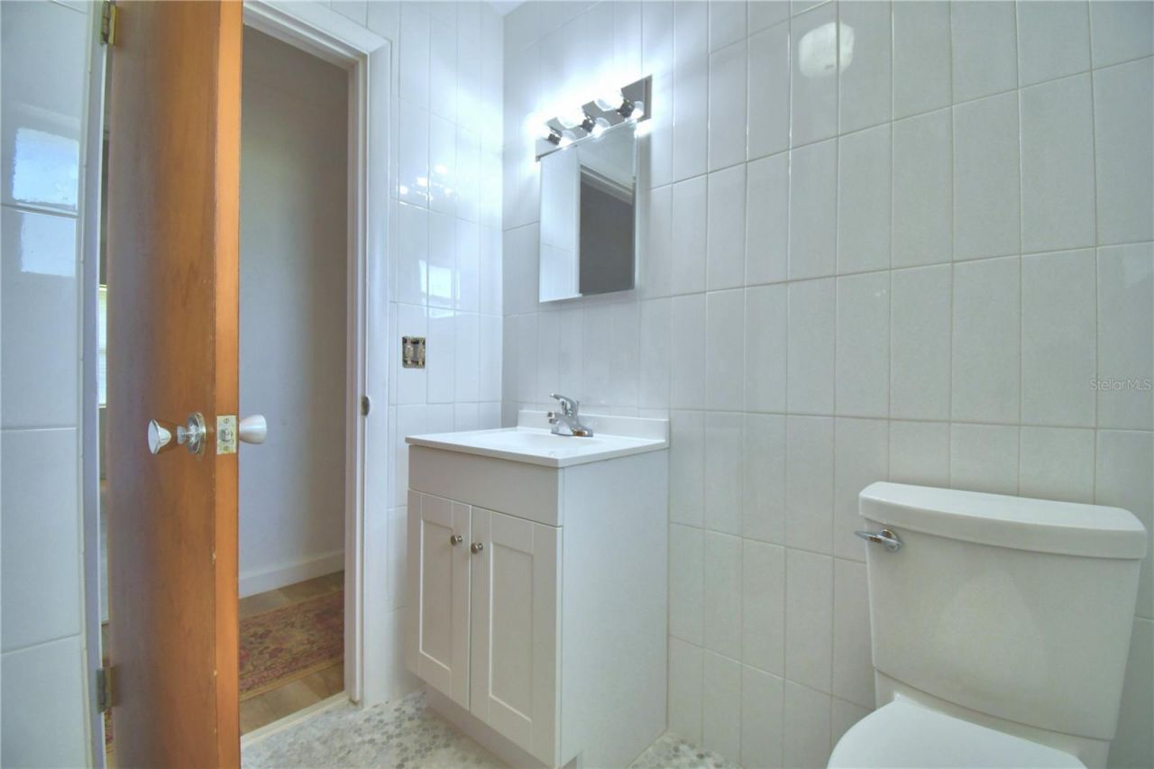 823 N Lake Reedy Boulevard, Frostproof, FL 33843 Photo