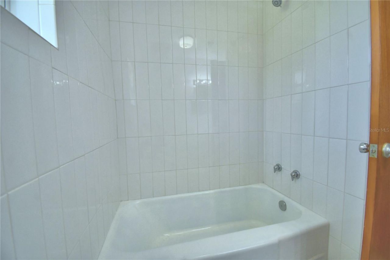 823 N Lake Reedy Boulevard, Frostproof, FL 33843 Photo