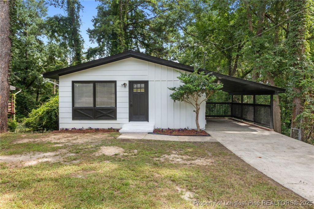 1920 Dogwood Street, Fayetteville, NC 28301 Main Photo