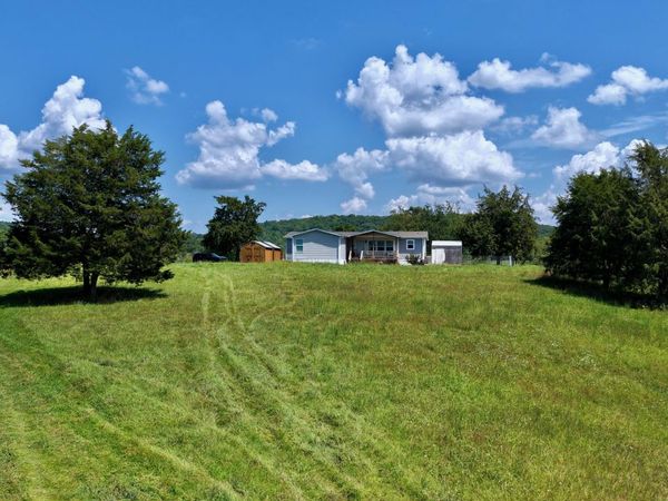 6784 Friars Hill Rd, Renick, WV 24966