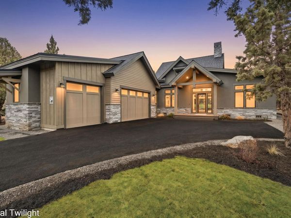 2447 Osprey Drive, Redmond, OR 97756