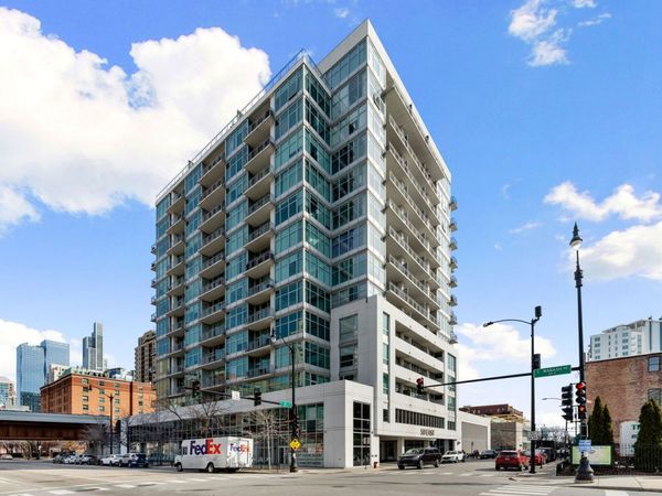 50 E 16th Street, Unit 1405, Chicago, IL 60616
